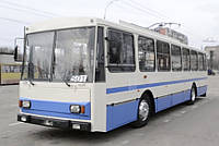 Лобове скло на тролейбус Skoda Tr14