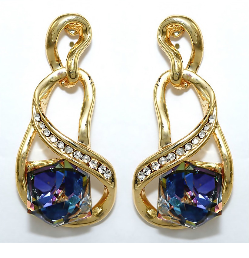 Сережки гвоздики. Колір оправи: позолота. Камені: білий циркон і хамелеон. Висота: 3.3 см. Ширина: 13 мм.