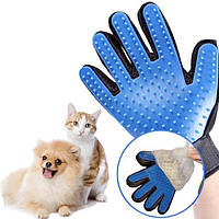 Перчатка для вычесывания шерсти кошек и собак True Touch Черно-синяя на правую руку