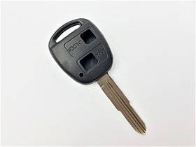 Заготівка автомобільна логотип Toyota з місцем під 2 кнопки T-001