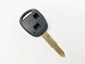 Заготівка автомобільна логотип Toyota з місцем під 2 кнопки T-003