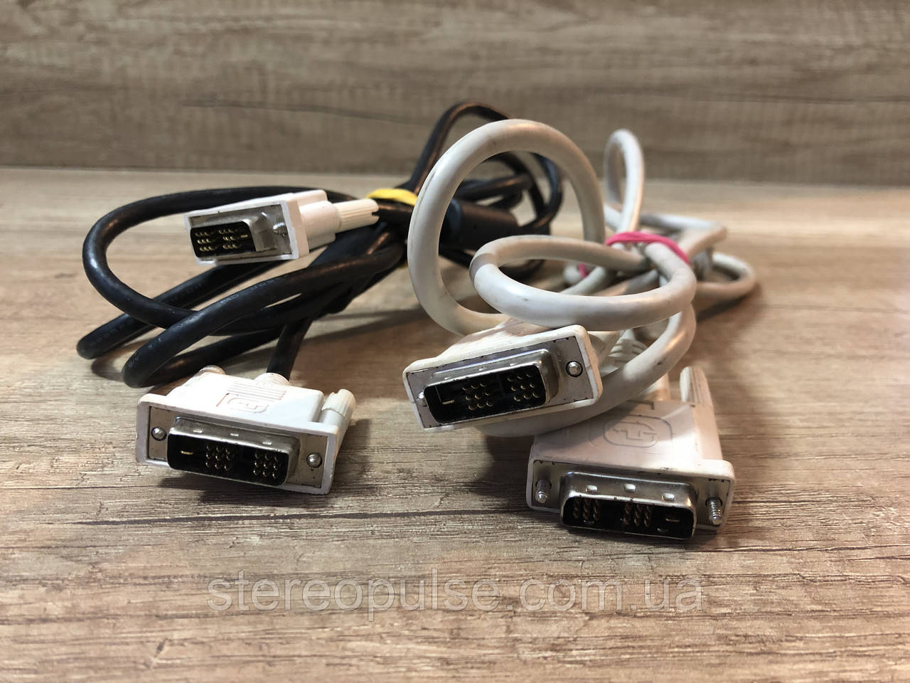 Кабель DVI для моніторів