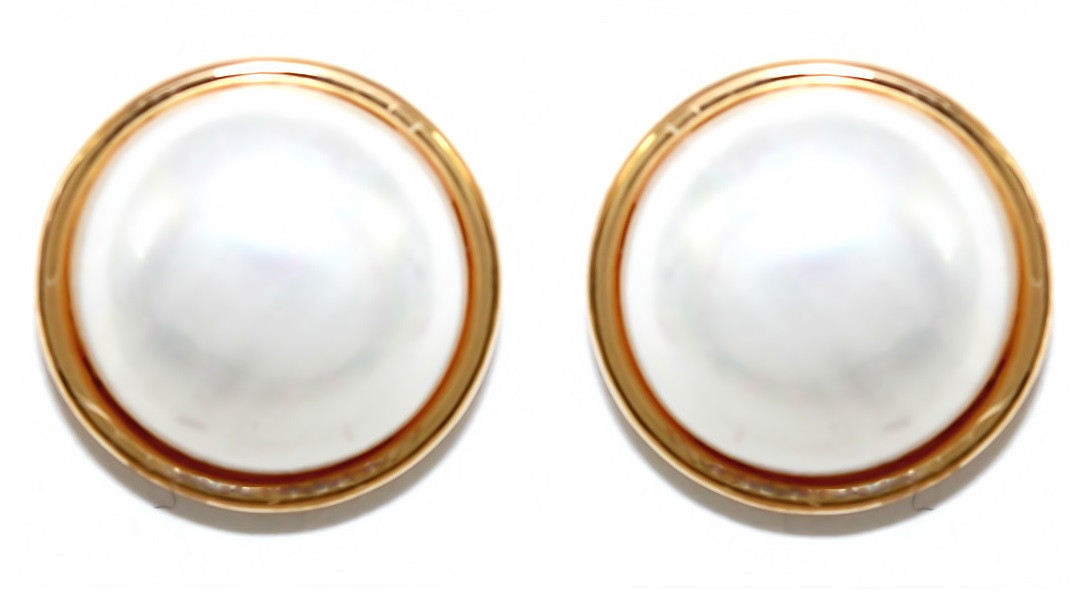 Сережки-гвоздики. Позолота. Діаметр: 15 мм.