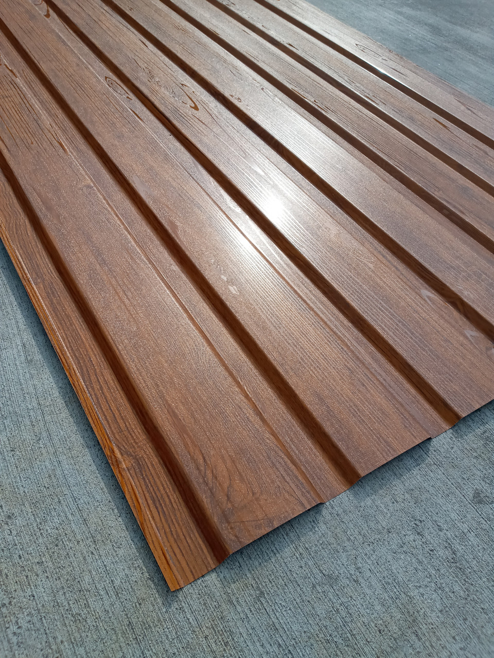Профнастил з об'ємним малюнком дерева 3D wood, розмір аркуша 2 мХ1,16 м