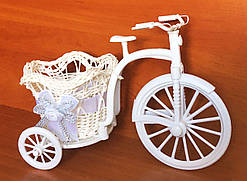 Велосипед для квітів білий