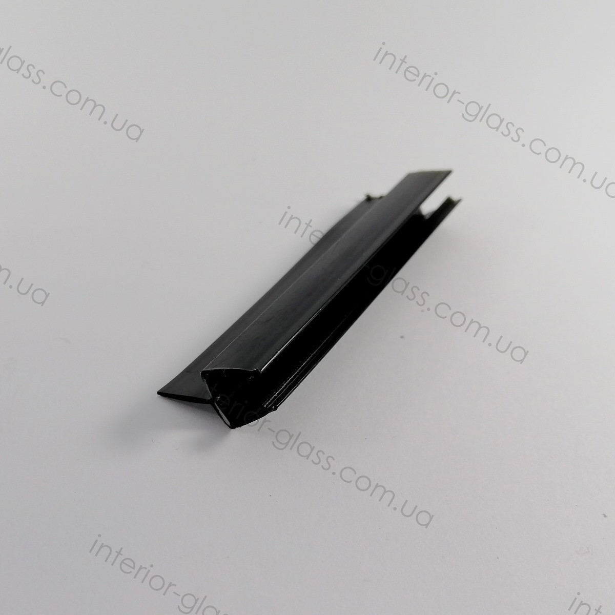 Ущільнювач для душових кабін HDL-205 BLK 8 мм чорний