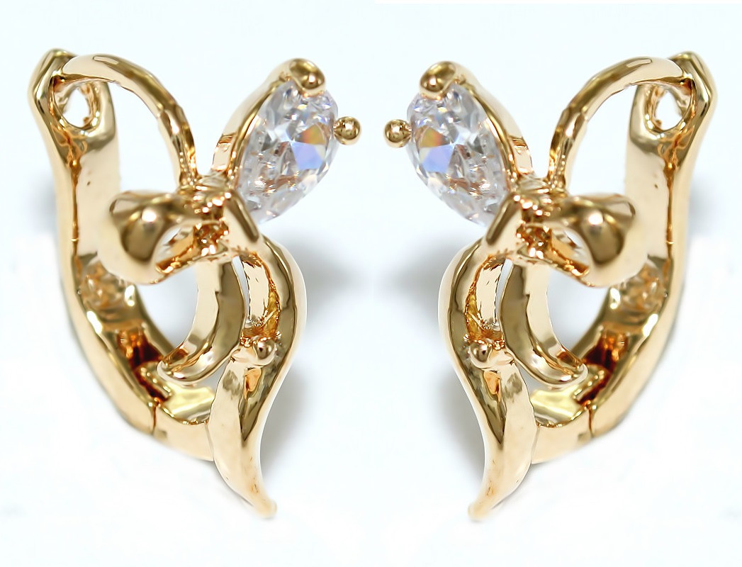 Сережки. Позолота. Камені: білий циркон. Довжина: 18 мм. Ширина: 11 мм.