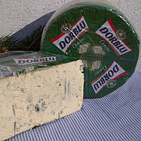 Дор Блю, сыр с голубой плесенью DorBlu Classic
