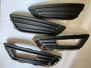 Накладки протитуманок Ford Focus 3 заглушка Ford Focus 3 2015-2018