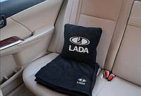 Автомобільний плед і подушка з вишивкою логотипа "LADA"
