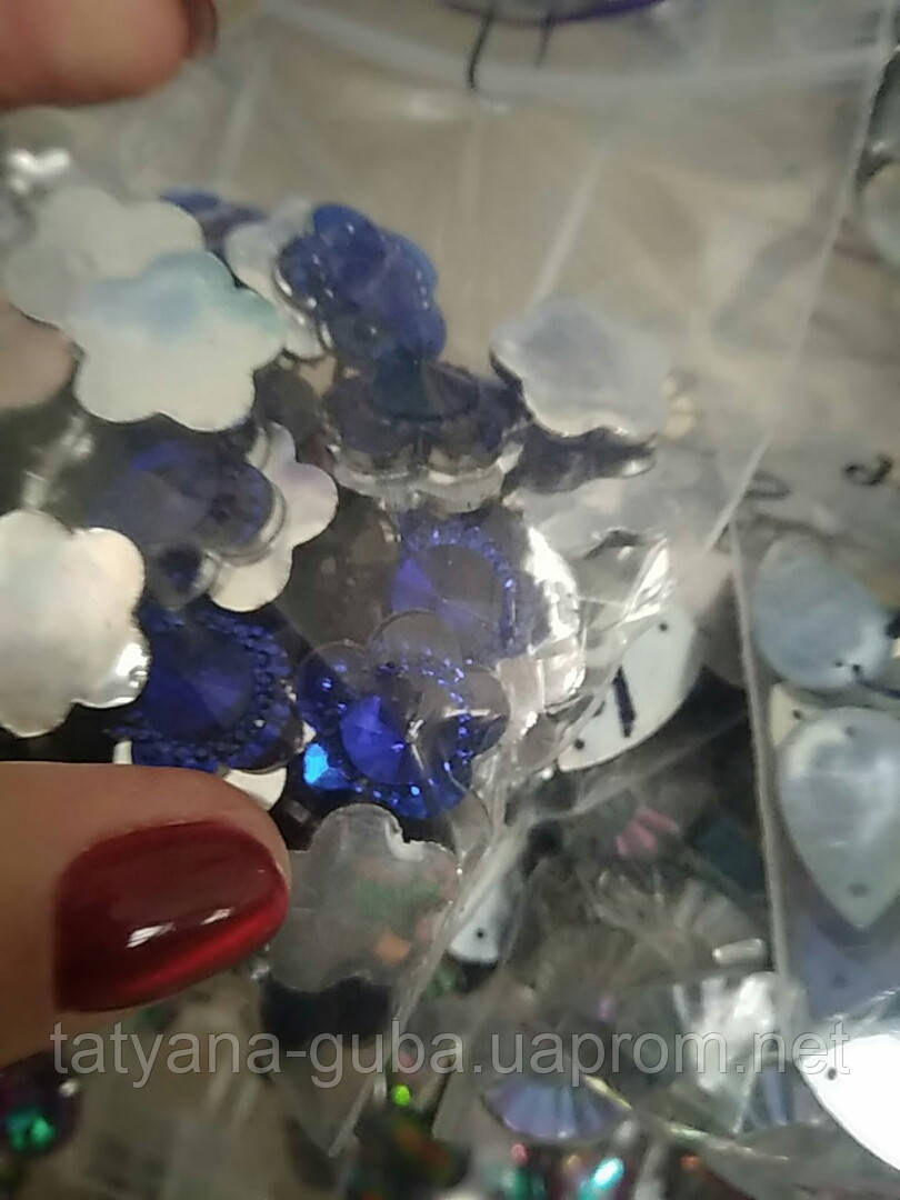 Камінь із гранями квітка на клей 15 мм синій