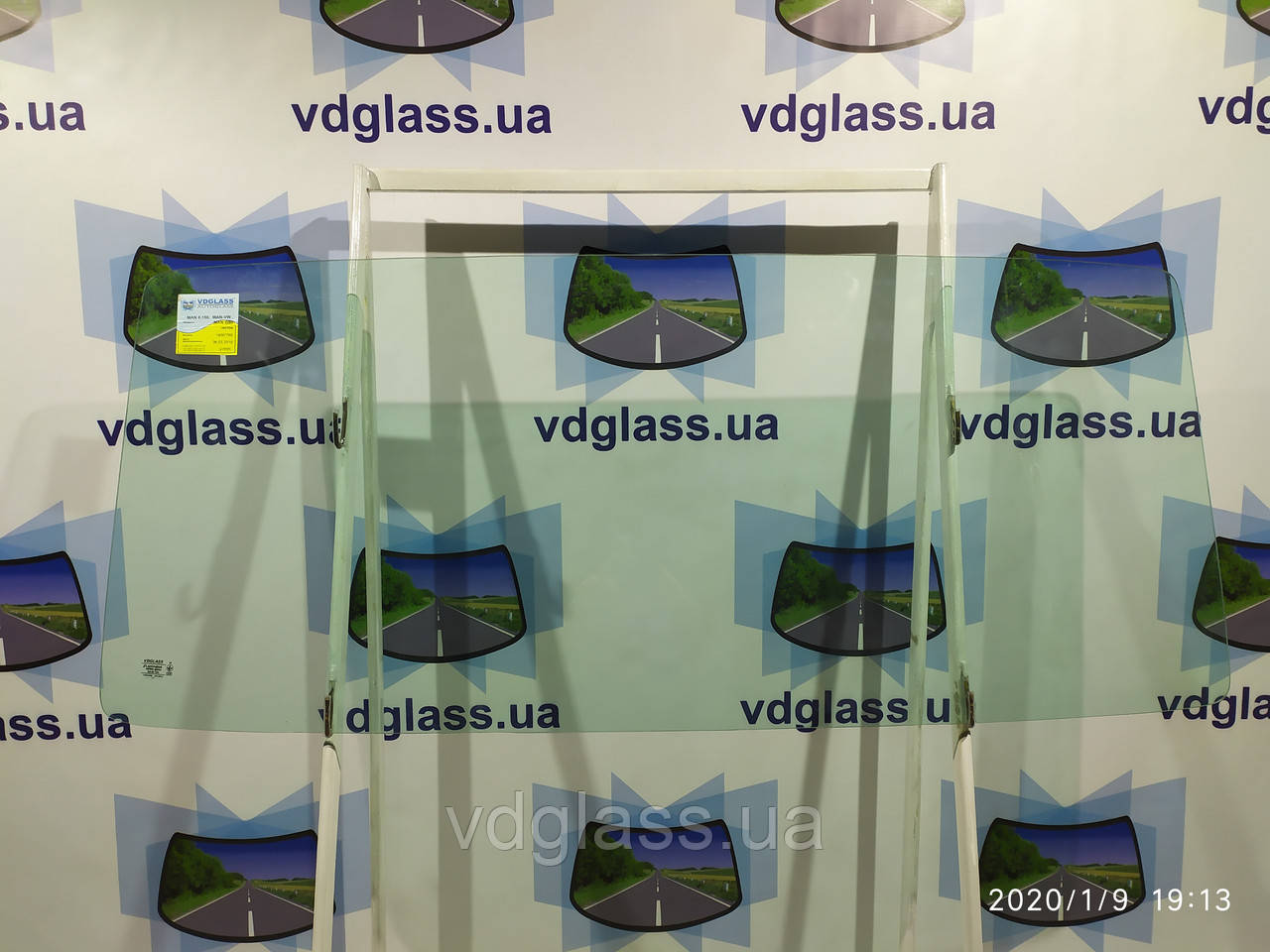 Volkswagen LT 28-45 лобове скло, триплекс, фото 1