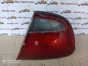 Ліхтар кришки багажника правий Mazda Xedos 6 Stanley 043-1413R