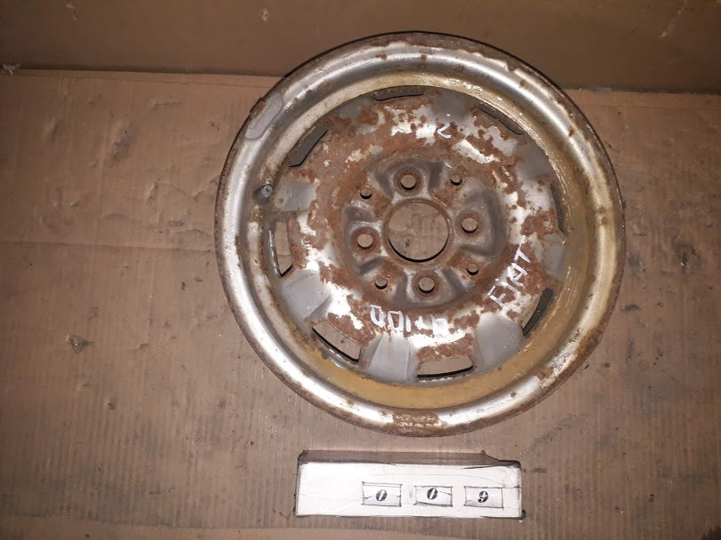 No9 Б/в диск R13 4x100 ET43 для Fiat, фото 1