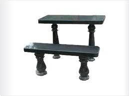 Столик и скамейка из гранита