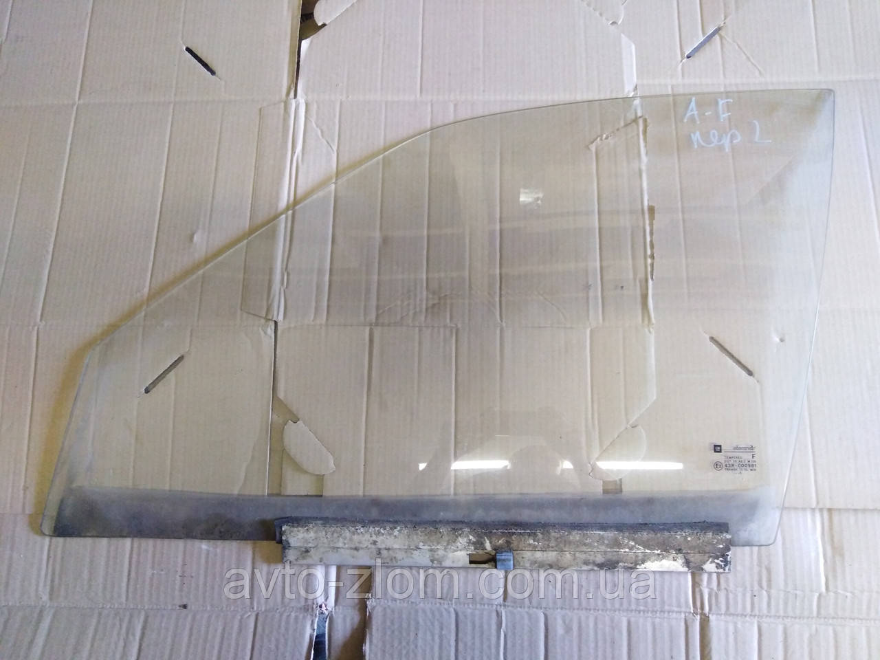 Скло дверне переднє ліве Opel Astra F, Опель Астра Ф., фото 1