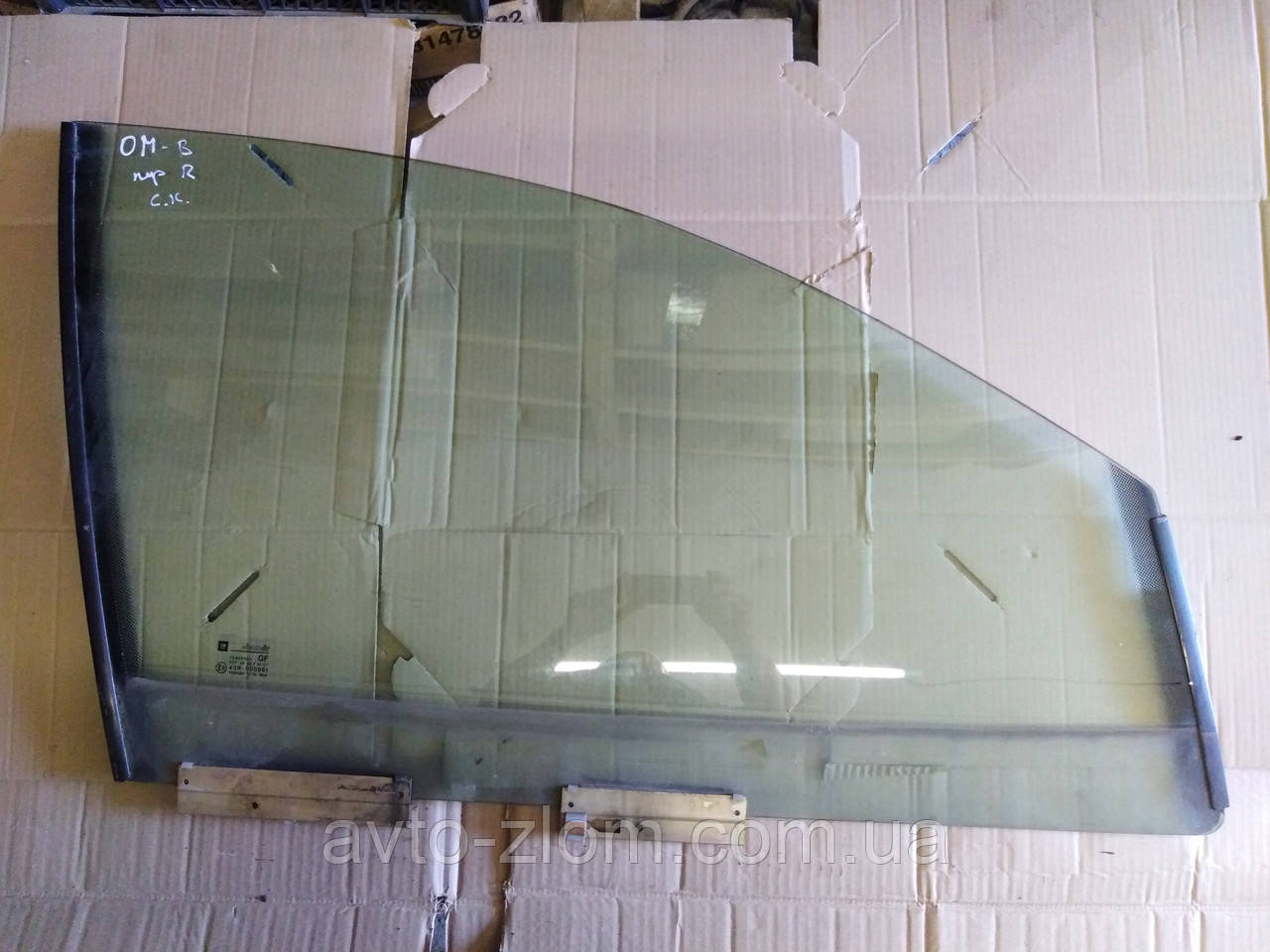 Скло дверей переднє праве Opel Omega B, Опель Омега Б., фото 1