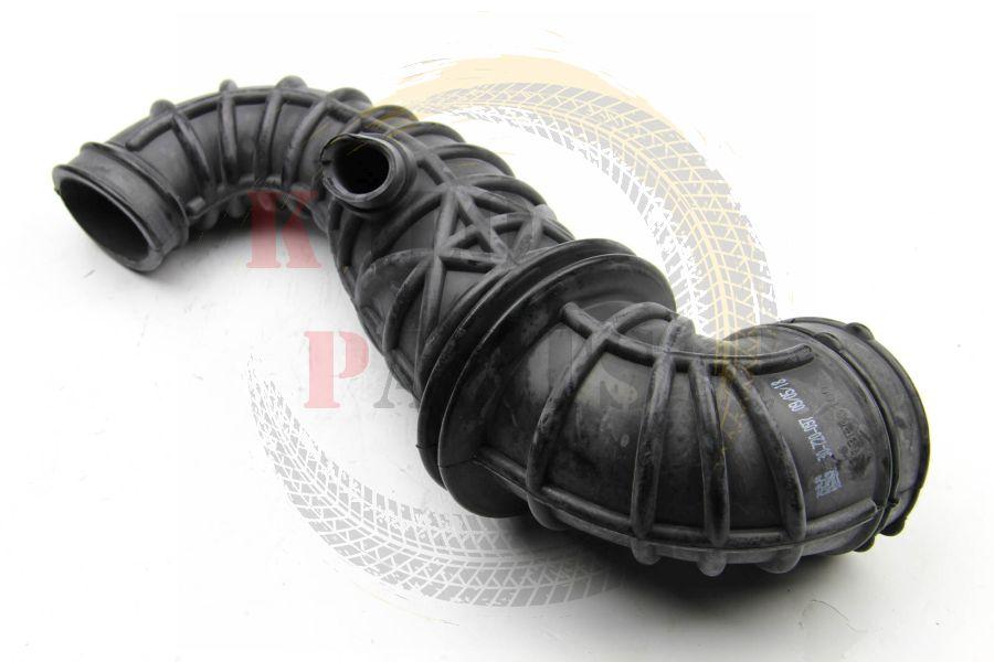 Патрубок повітряного фільтра Ford Transit Connect патрубок корпусу повітроводу всмоктувальний Форд Транзит Конект, фото 1