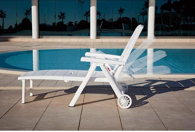 Лежак ANTIBES белый (6) Лежак ANTIBES белый (6)