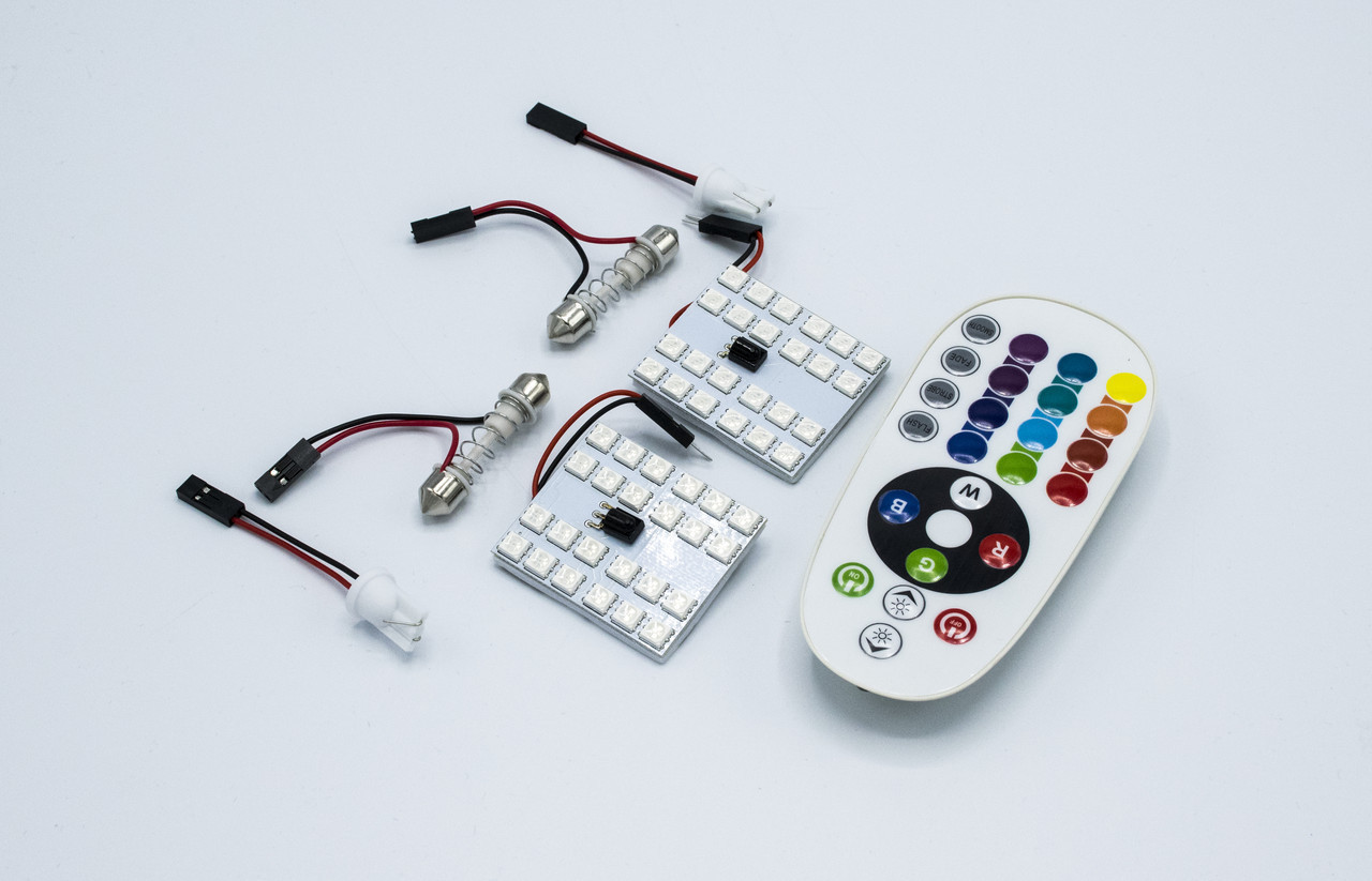 LED лампа RGB в плафон 24-5050 (2 змінних цоколя, 24LED)