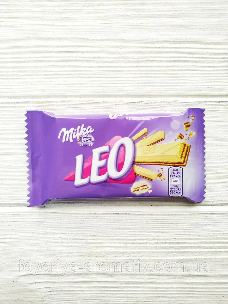 Вафельний батончик в білому шоколаді Milka Leo 33,3 г Швейцарія