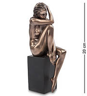 Статуэтка Veronese Девушка на колонне 20 см 1902547