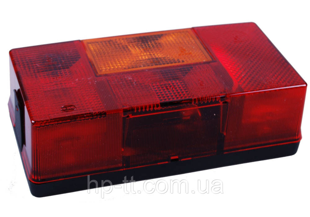 Чотирикамерний ліхтар правий Hella 10039