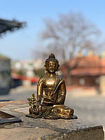 Статуя Будда Шакьямуни