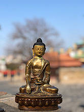 Статуя Будда Шак'ямуні