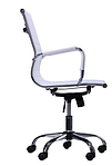 Крісло офісне комп'ютерне біле на роликах Slim LB (XH-632B) низька спинка, підлокітники хром, фото 3