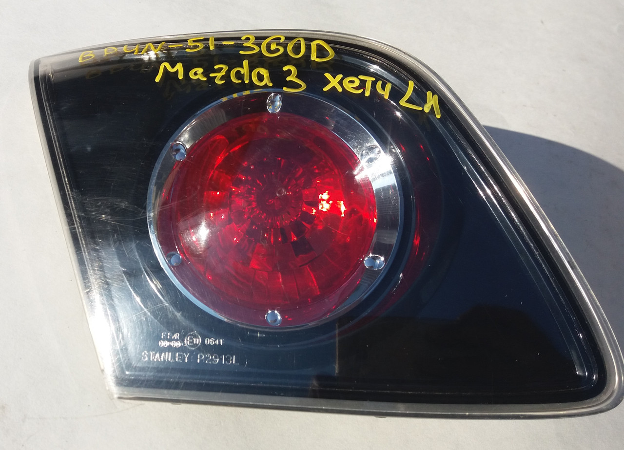 Ліхтар внутрішній лівий Mazda 3 BK 2006-2009 BP4N513G0D