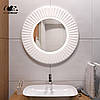 Дизайнерське кругле настінне дзеркало з LED-підсвіткою у ванну в срібній рамі Copenhagen K2, фото 2