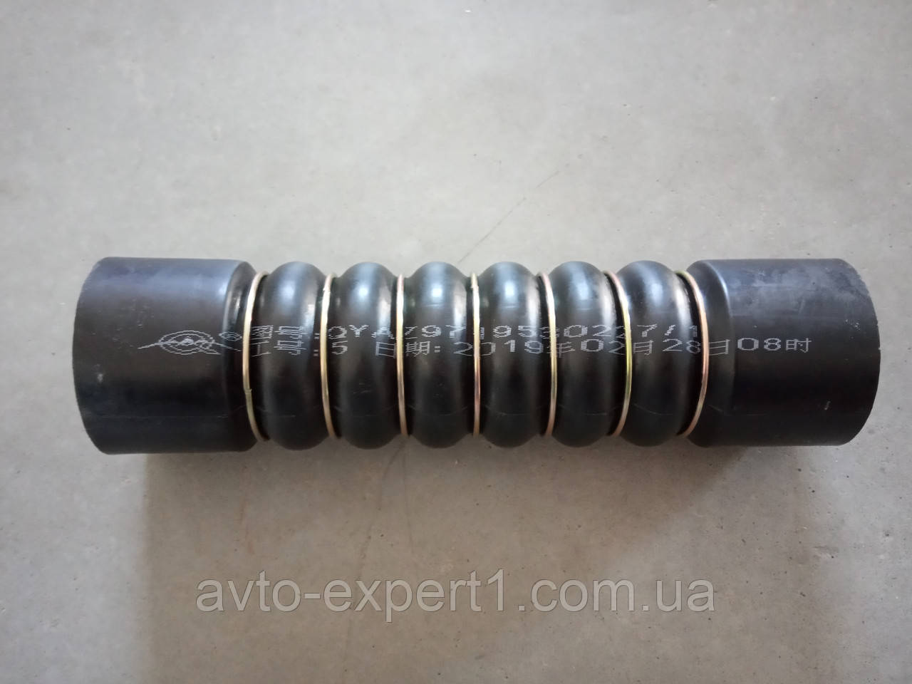 Патрубок радіатора резинотканевий (нижній, прямий) L-250, D-62,d-53 HOWO, фото 1