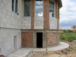 Будівництво будинку з газобетону Київ