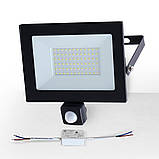 Прожектор світлодіодний ЄВРОСВІТЛО 50 Вт із датчиком руху EV-50-504D 6400 К, фото 7