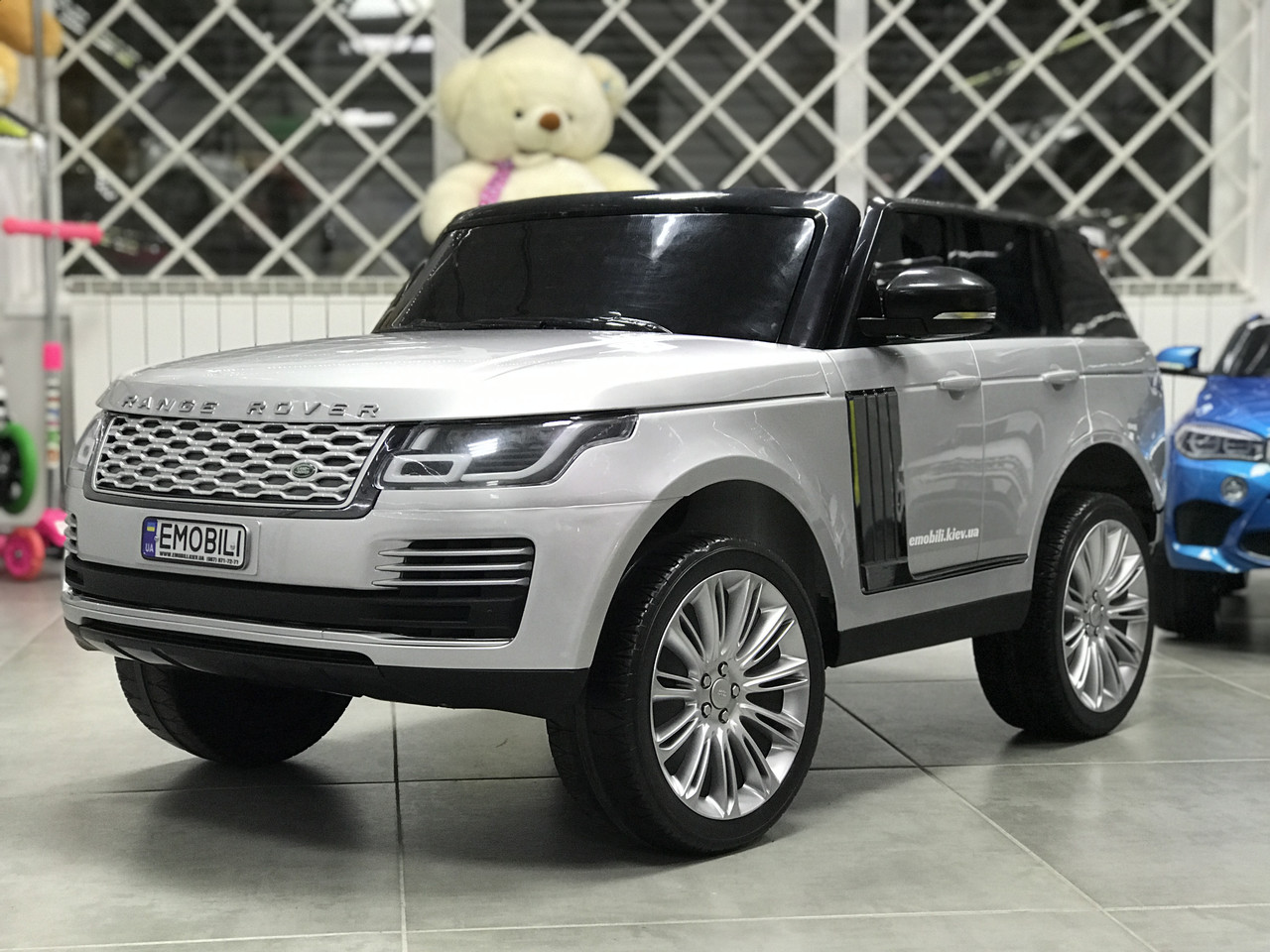 Дитячий джип Range Rover, АКБ 12V 18Ah, планшет, мультимедійна сигналізація, LED підсвічування днів і ніг