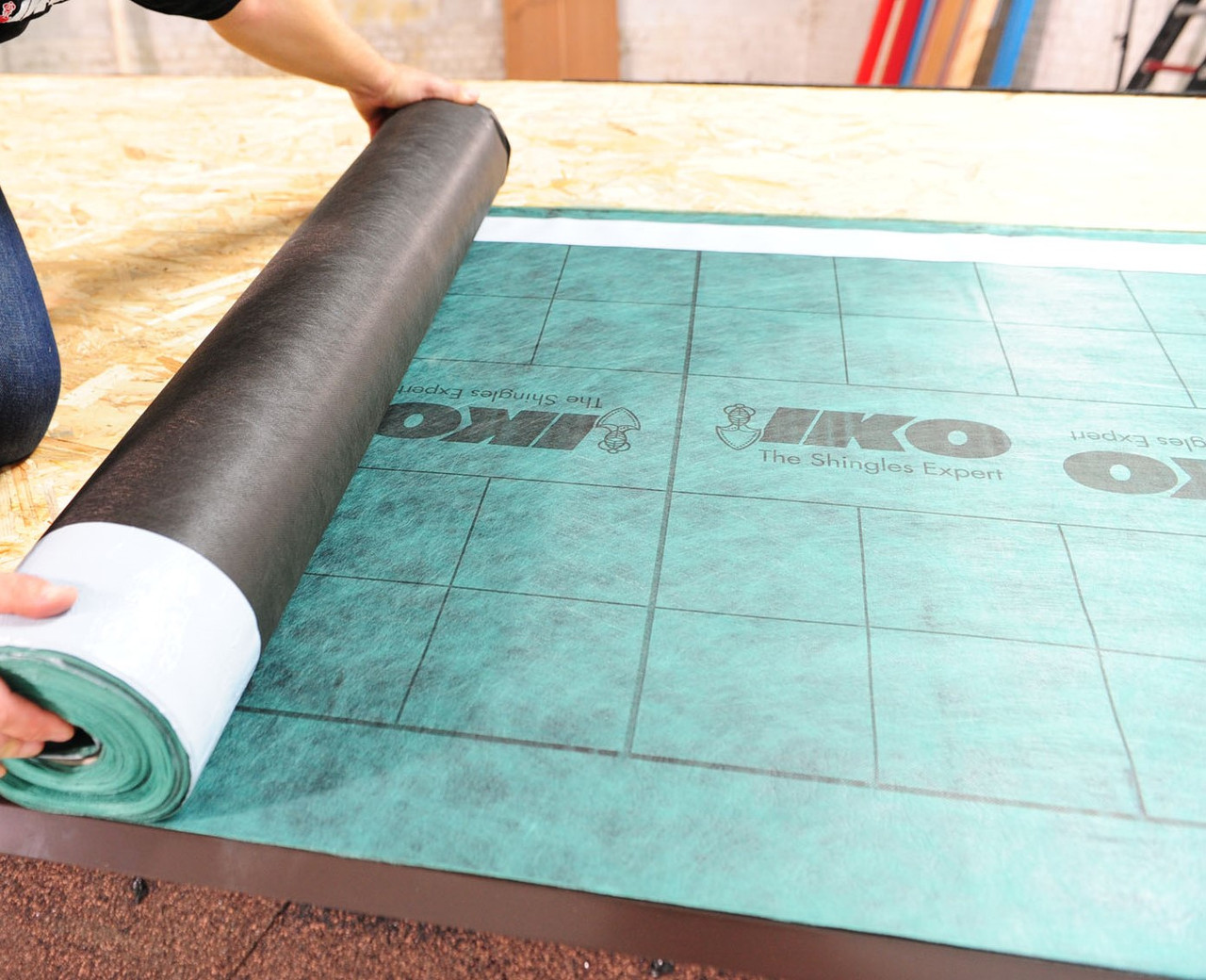 IKO Armourbase Pro Plus — самоклейний підкладковий килим, рулон 30 м кв.