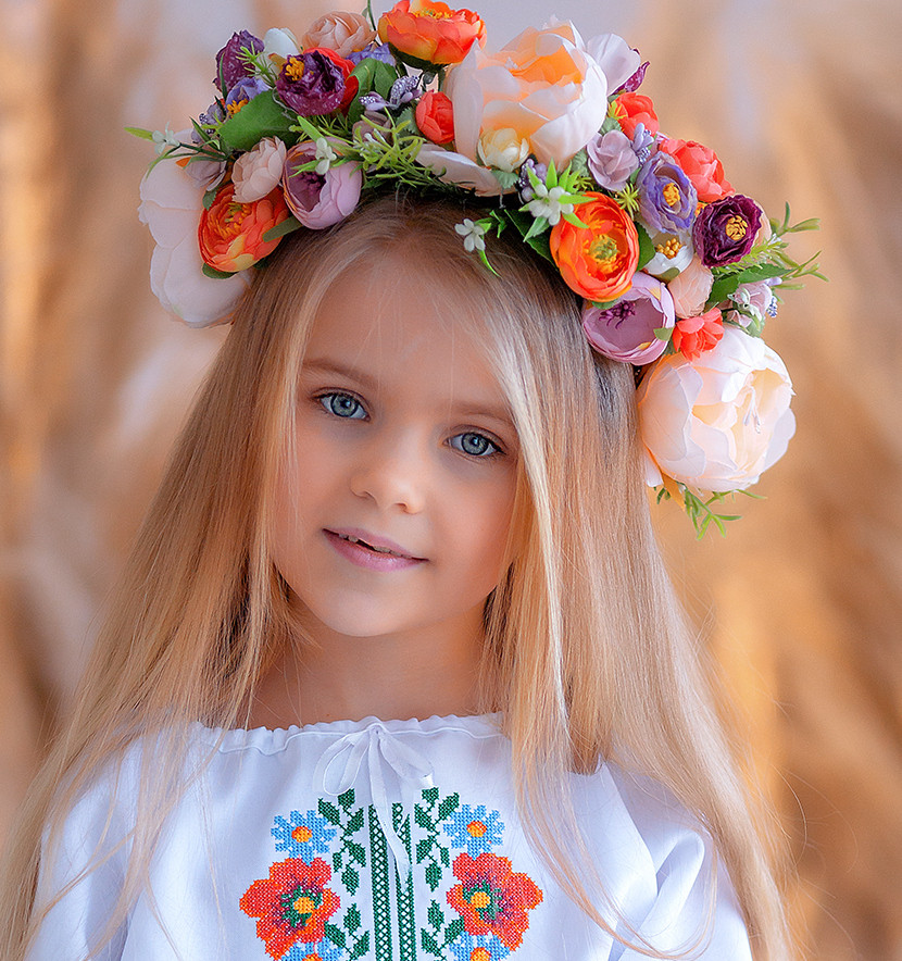 Вінок з квітів для виступів Ексклюзив (персиковий)