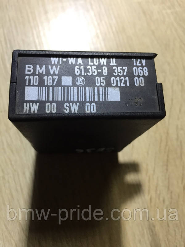 Блок керування склоочисників Bmw 3-Series E36 M50B20 1993 (б/у) - фото 1 - id-p1163388275