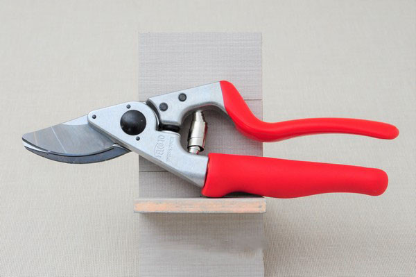 Садовий секатор FELCO 10 - Фелко 10 обвідний для лівші