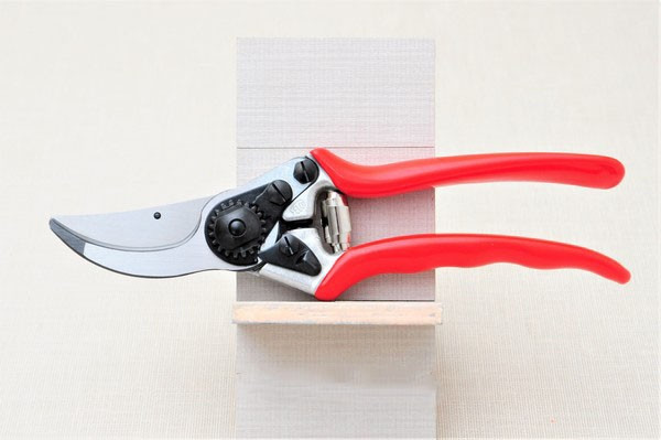 Садовий секатор FELCO 11 - Фелко 11 обвідний класичний