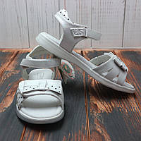 Босоніжки для дівчинки Тому.м