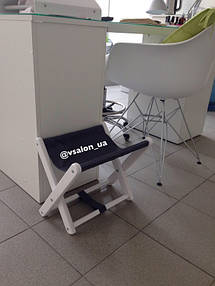 Подставка для сумок в интерьере