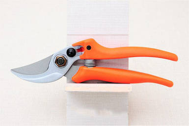 Секатор Lowe 14.104 побутовий обвідний - Льове 14.104