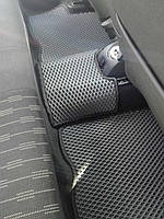 Наши EVA коврики в салоне Dacia Sandero '08-12.  3