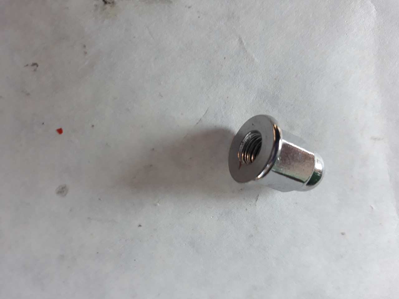 Гайка глушителя для скутера Honda Dio AF 18, фото 1