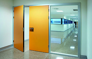 Медичні 2 стулчасті двері HPL розпашні з фенольної кромкою art. 2GPH Soleco (1880х2140)