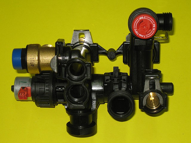 Корпус триходового клапана в зборі S10255 Saunier Duval Isofast З 35 E A / F 35 E A, F 35 E H-MOD