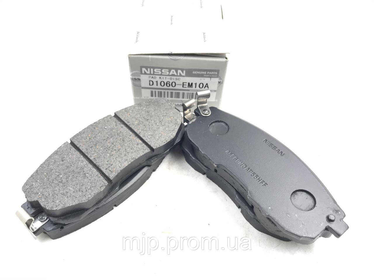 Колодки гальмівні передні дискові D1060-EM10A.
