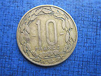 Монета 10 франков Камерун 1958 1965 фауна антилопы 2 года цена за 1 монету